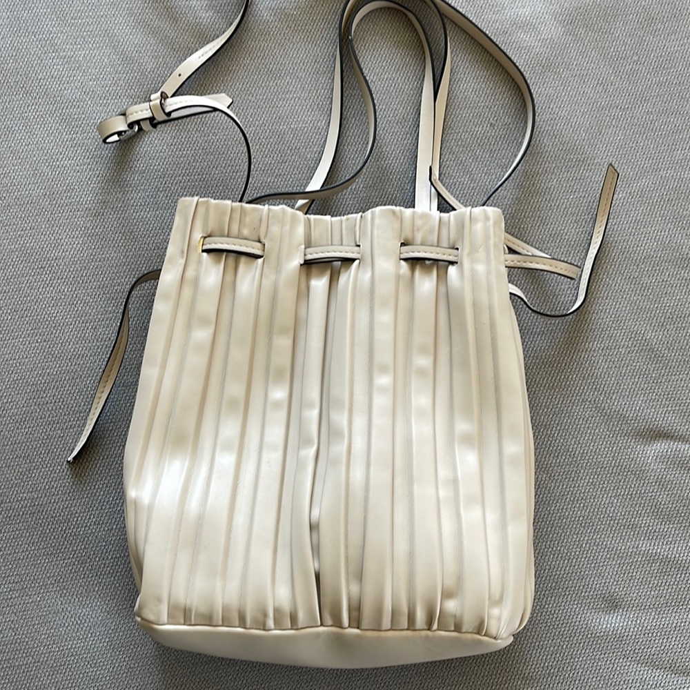 Zara bucket bag